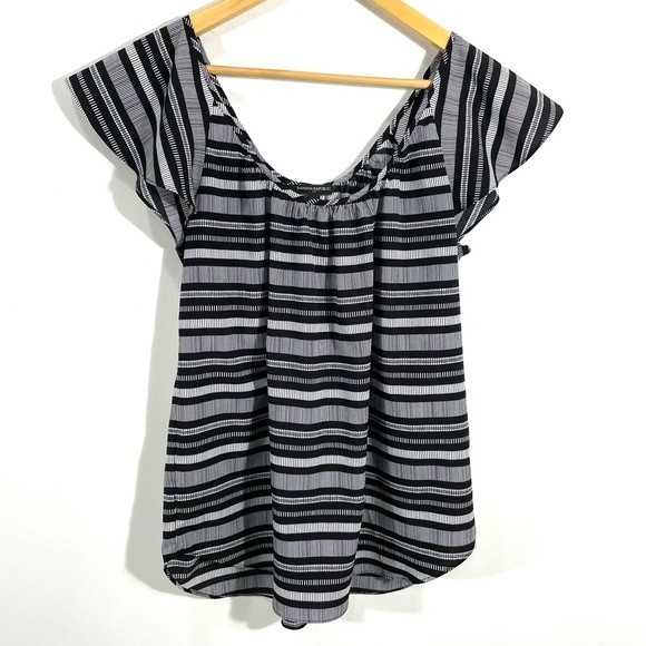 Banana Republic Striped Flutter Sleeve Sleeveless Blouse Black & White - Picture 7 of 10